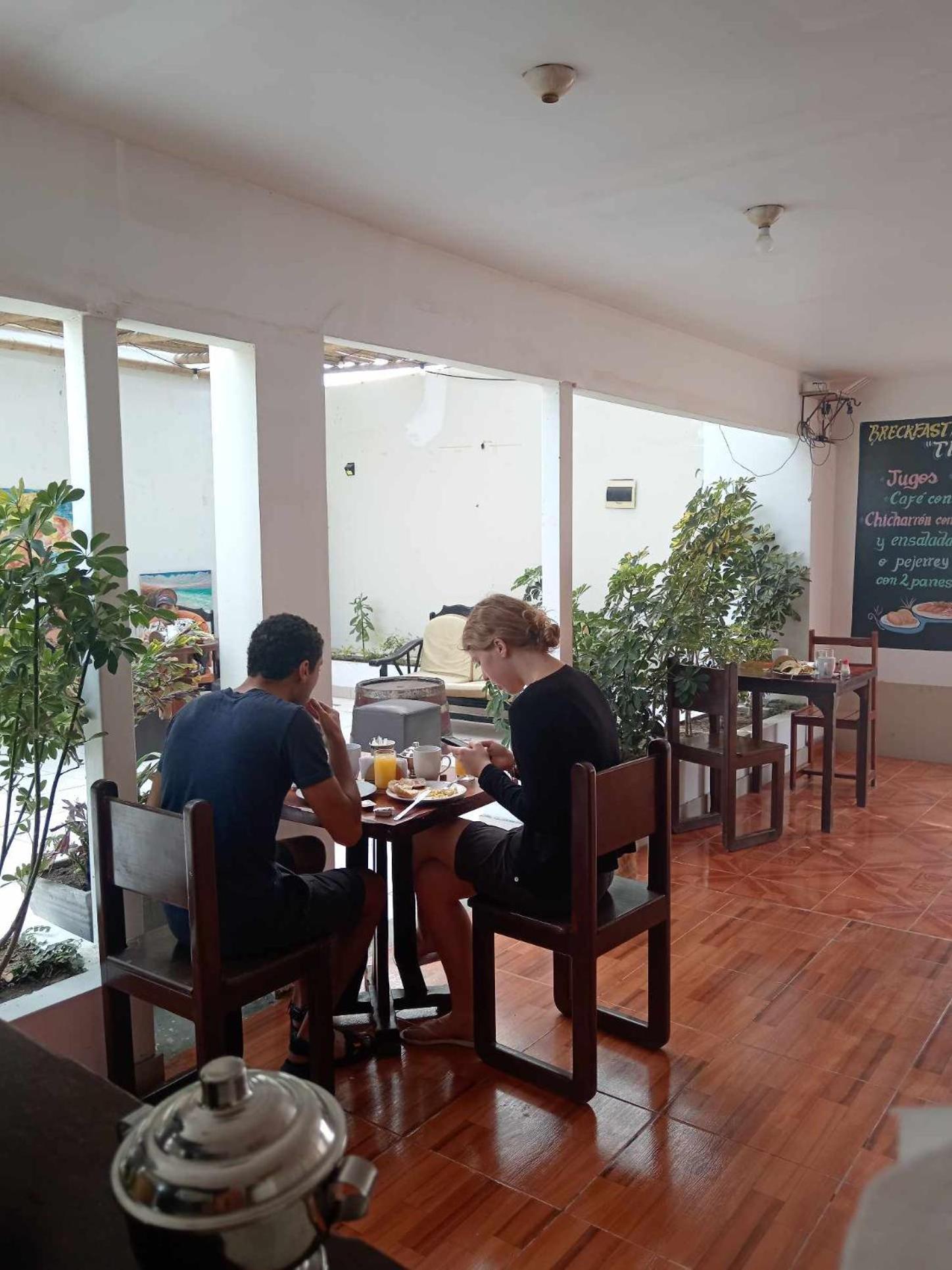 Hostel Willys House ปารากัส ภายนอก รูปภาพ