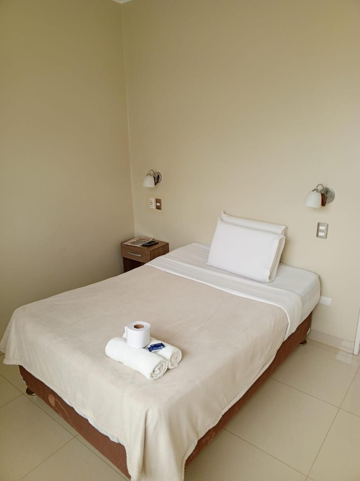 Hostel Willys House ปารากัส ภายนอก รูปภาพ